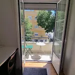 Coliving In Center Long-term * リスボン