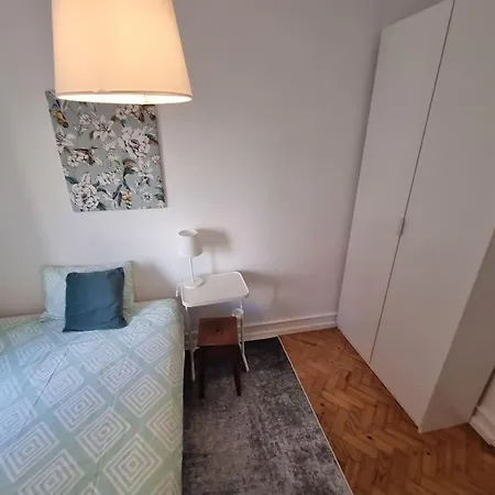 Coliving In Center Long-term 홈스테이
