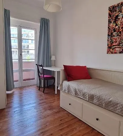 Coliving In Center Long-term * Lizbona
